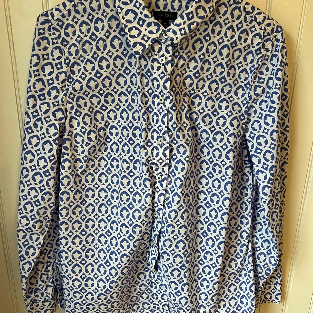 Talbots button down top. Never worn size M